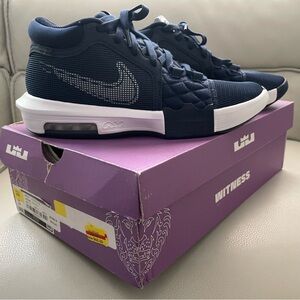 LeBron Witness VIII Tennis Shoes